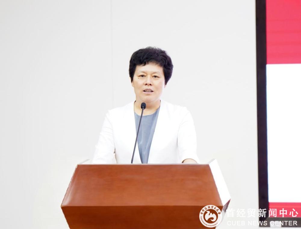 校长吴卫星进行工作部署